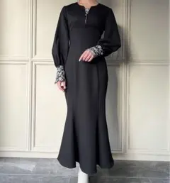 黒のエレガントロングドレス