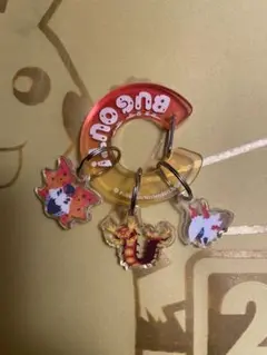 ポケモン　アクリルカラビナ BUG OUT!　メラルバ　ウルガモス　マルヤクデ