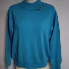 『GALLERY VISCONTI 』 胸元にすてきな花のモチーフのセーター