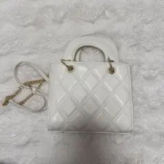 GRL ホワイト キルティング ショルダーバッグ