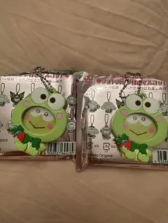 サンリオ　ケロケロケロッピ いちご新聞50周年記念 フォトバッジ付きマスコット