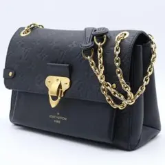 Item thumbnail for item 6ff2b2e7-326e-4576-87ca-1c0a081e2301