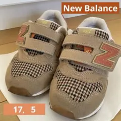 ニューバランス　キッズスニーカー　チェック柄　子供フォーマル靴　入園式靴