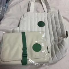 スターバックス　ホワイト キルティング トートバッグ　トラベルポーチ　【新品】