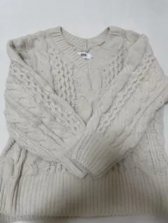 AZUL by moussy アイボリー ケーブルニット Vネック セーター