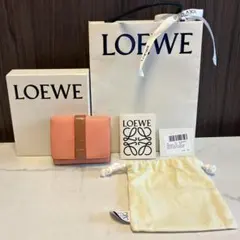 LOEWE ロエベ 三つ折り財布のサムネイル