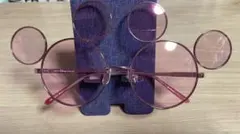 ミッキーマウス型ピンクサングラス