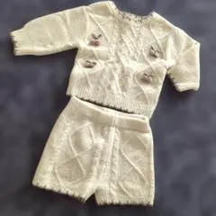 プティマイン クリーム色 ケーブル編みニットセット