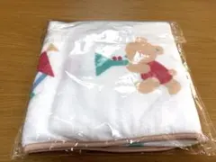 【未開封】familiar ベネッセのコラボ　フード付きベビーバスタオル