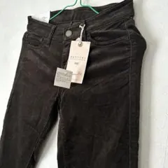 UNIQLO ストレッチコーデュロイスキニーパンツ(ノーウェル)