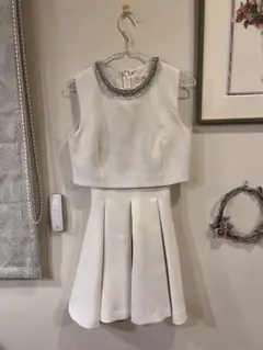 【キャバドレス】ホワイトノースリーブドレス