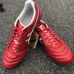 サッカースパイク アシックス