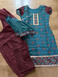 オーダーメイド　バンジャビ　クルタ　3点セット刺繍入りで豪華