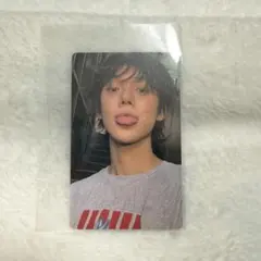 TXT チェキ トレカ ヨンジュン 中国 雑誌 bazaar 特典 1枚 ③ - メルカリ
