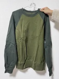 UNIQLO オリーブグリーン トレーナー M