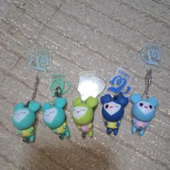 TWICE LOVELYS つまんでつなげてますこっと　ガチャガチャ