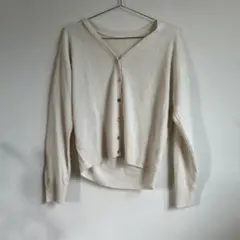 GU アイボリー Vネック カーディガン XL