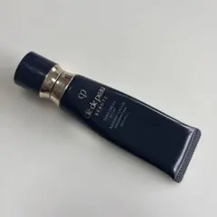 値下げ⭐︎クレ・ド・ポー ボーテ タンクレームエクラnファンデーション 25g