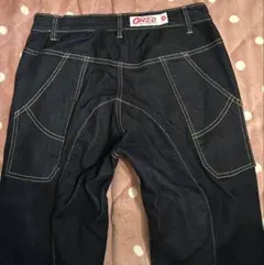 Item thumbnail for item 3713cfe4-e2bb-46bd-a36a-ba8d51adcd0d