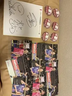 志田千陽選手　直筆サイン チェキ　S/Jリーグ 松山奈未選手　缶バッジ Amazon.co.jp: バドミントン 志田千陽 松山奈未 直筆サイン入り