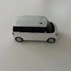 Daihatsu Move Canbus ミニカー ホワイトのサムネイル
