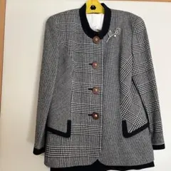 レトロ　レディーススーツ