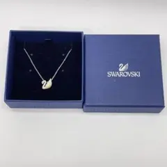 Swarovski 白鳥モチーフ ネックレス