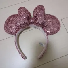 ミニーマウス　カチューシャ　スパンコール　ピンク