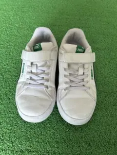 Puma ホワイト スニーカー キッズ　20センチ