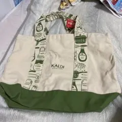 カルディ　2022年福袋のバッグのサムネイル