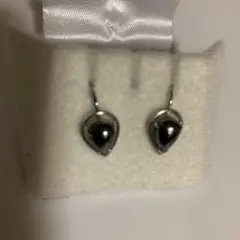 黒パール イヤリング　メッキ製品
