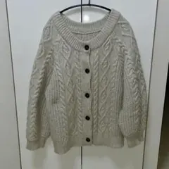 ベージュ ケーブル編み 長袖ニットカーディガン FUN