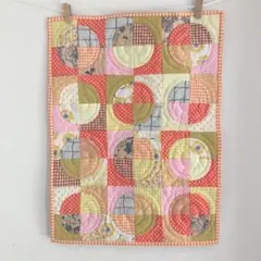 パッチワークタペストリー