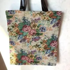 レディーストートバッグ　おしゃれな花柄　A4サイズ　ゴブラン