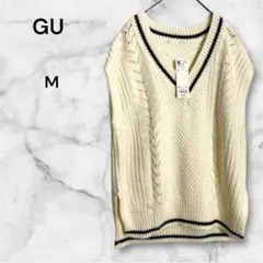 新品　GU オフホワイト Vネックコットンブレンド　チルデンニットベスト M
