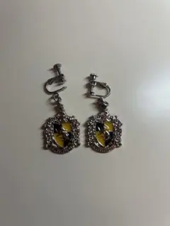 ハリーポッター USJ ハッフルパフ イヤリング