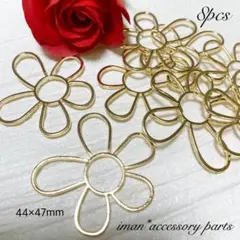 ＊在庫整理商品❹❽＊フラワーフレームチャームパーツ(大)・ゴールド
