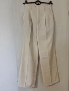 GU アイボリー ワイドパンツ M