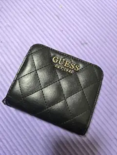 GUESS キルティング ブラック 二つ折り財布