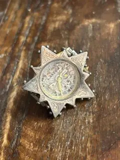 A*a様 星形デザインの金属製時計／指輪