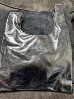 メタリックシルバー トートバッグ