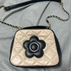 マリークワントショルダーバッグ　マリクワカバン　お花