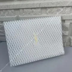 YSL イヴ・サンローラン　メッシュデザイン ポーチ ホワイト/ゴールド