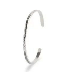 最終値下げ　ヒアーズ　バングル　UROCO PATTERN BANGLE 最終値下げ ヒアーズ バングル UROCO PATTERN BANGLE - メルカリ