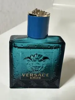 VERSACE EROS 香水 本体のサムネイル