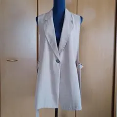 新品　ジレのサムネイル