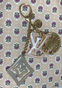 路易威登 包包吊飾 鑰匙圈 波爾多 克萊 泰希恩 粉色