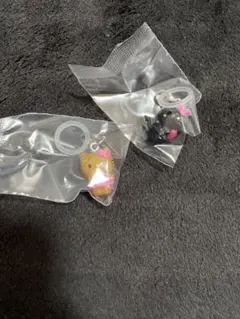 【未開封】ハローキティ めじるしアクセサリー 2種セット