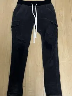 ミニマル カーゴパンツのサムネイル