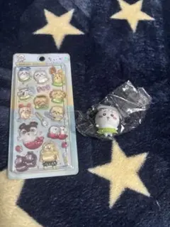 映画ちいかわ特典　ボンボンドロップシール＆めじるしアクセサリー